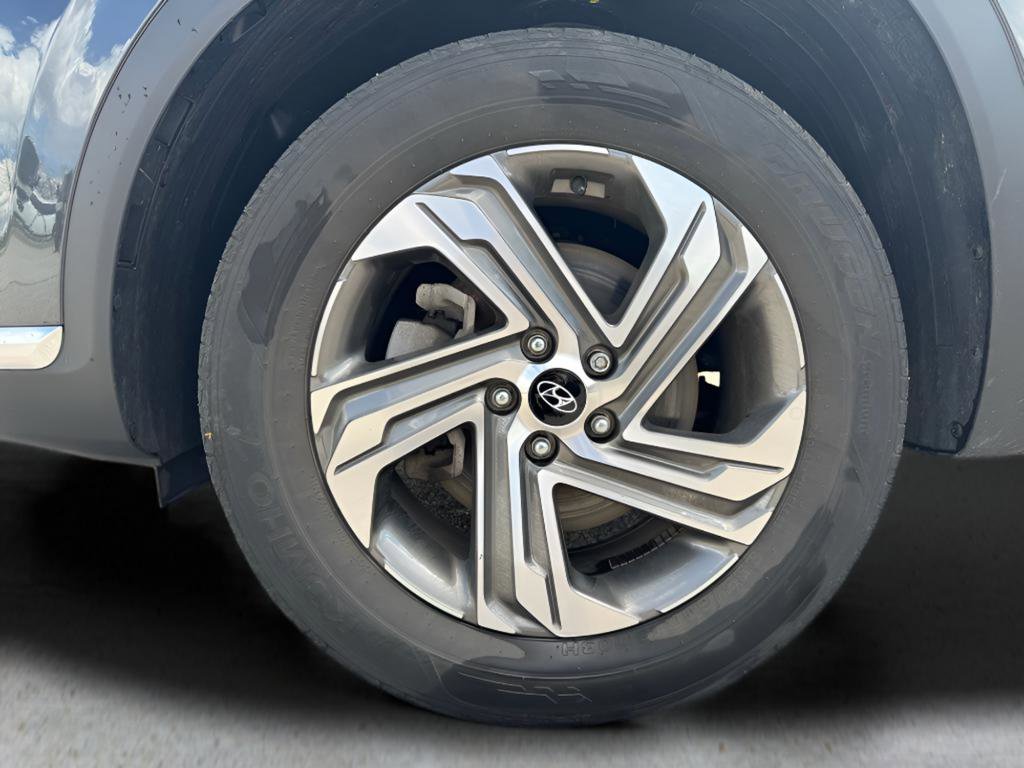 Used 2023 Hyundai Santa Fe SEL w/ Premium Package image 13