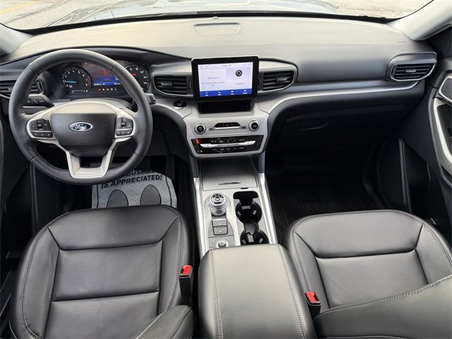Certified 2023 Ford Explorer XLT w/ Equipment Group 202A image 17