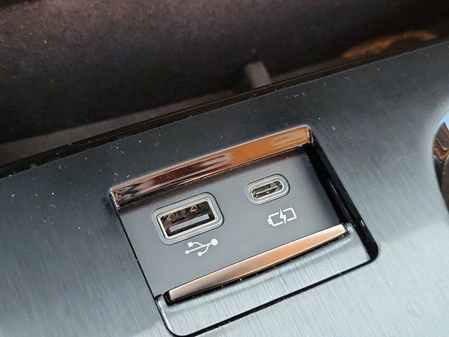 Used 2023 Lexus ES 350 Ultra Luxury w/ Accessory Package (Z1) image 28