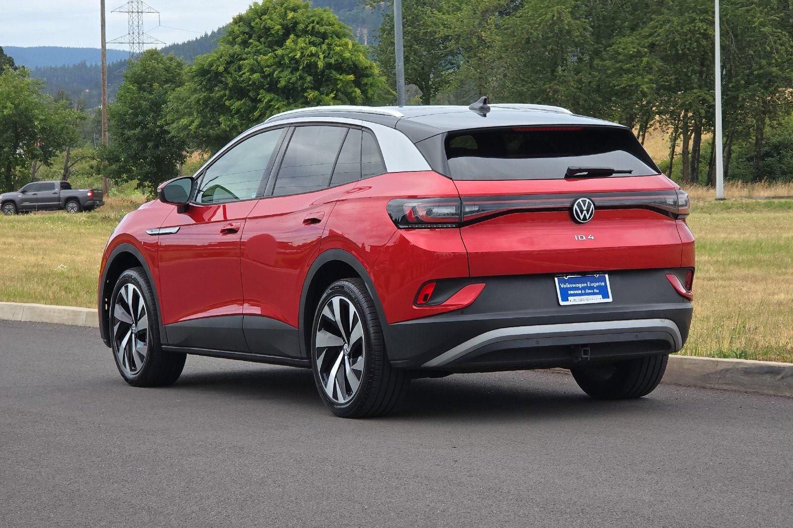 Used 2022 Volkswagen ID.4 Pro S w/ Gradient Package AWD/4WD image 5