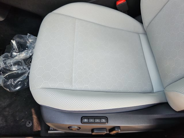 Certified 2025 Volkswagen ID.4 Pro S AWD/4WD image 21