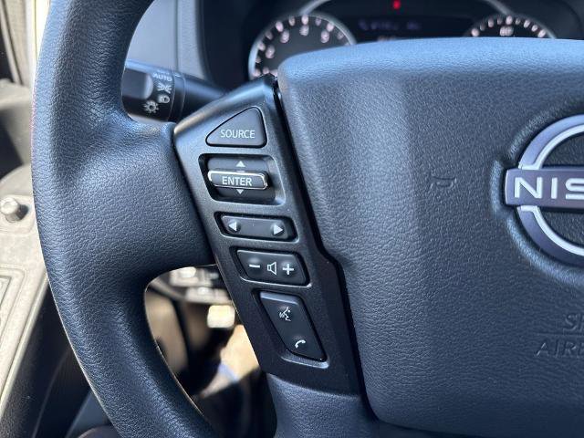 Used 2022 Nissan Frontier SV w/ Technology Package AWD/4WD image 18