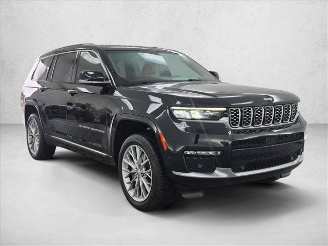 Used 2023 Jeep Grand Cherokee L Summit w/ Advanced Protech Group IV AWD/4WD image 3