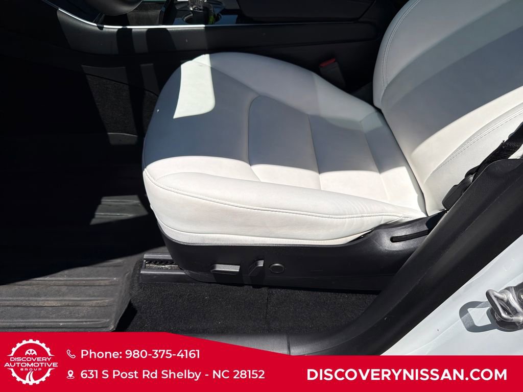 Used 2021 Tesla Model Y Long Range AWD/4WD image 16