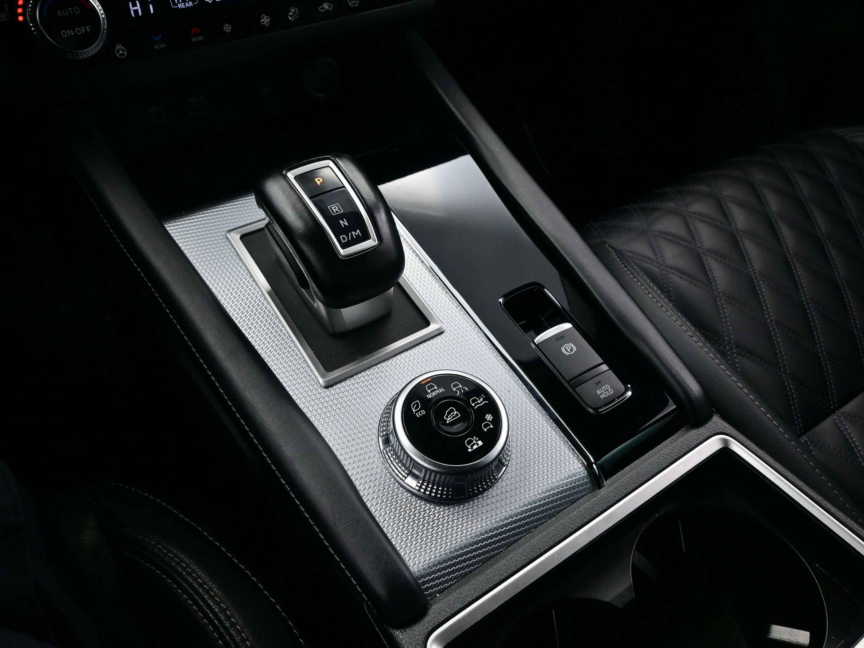 Used 2023 Mitsubishi Outlander SEL Black Edition image 24