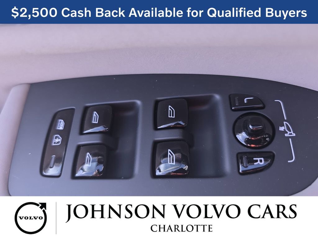 New 2026 Volvo XC90 B6 Ultra w/ Protection Package image 32