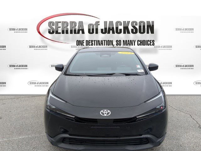 Used 2023 Toyota Prius LE image 3