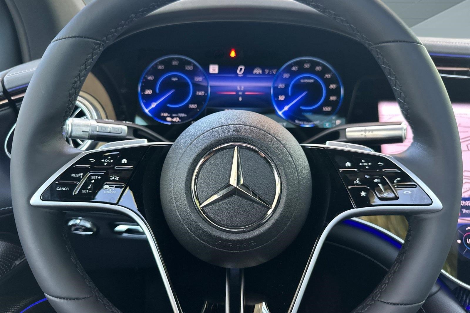 New 2026 Mercedes-Benz EQS 400 4MATIC SUV image 15