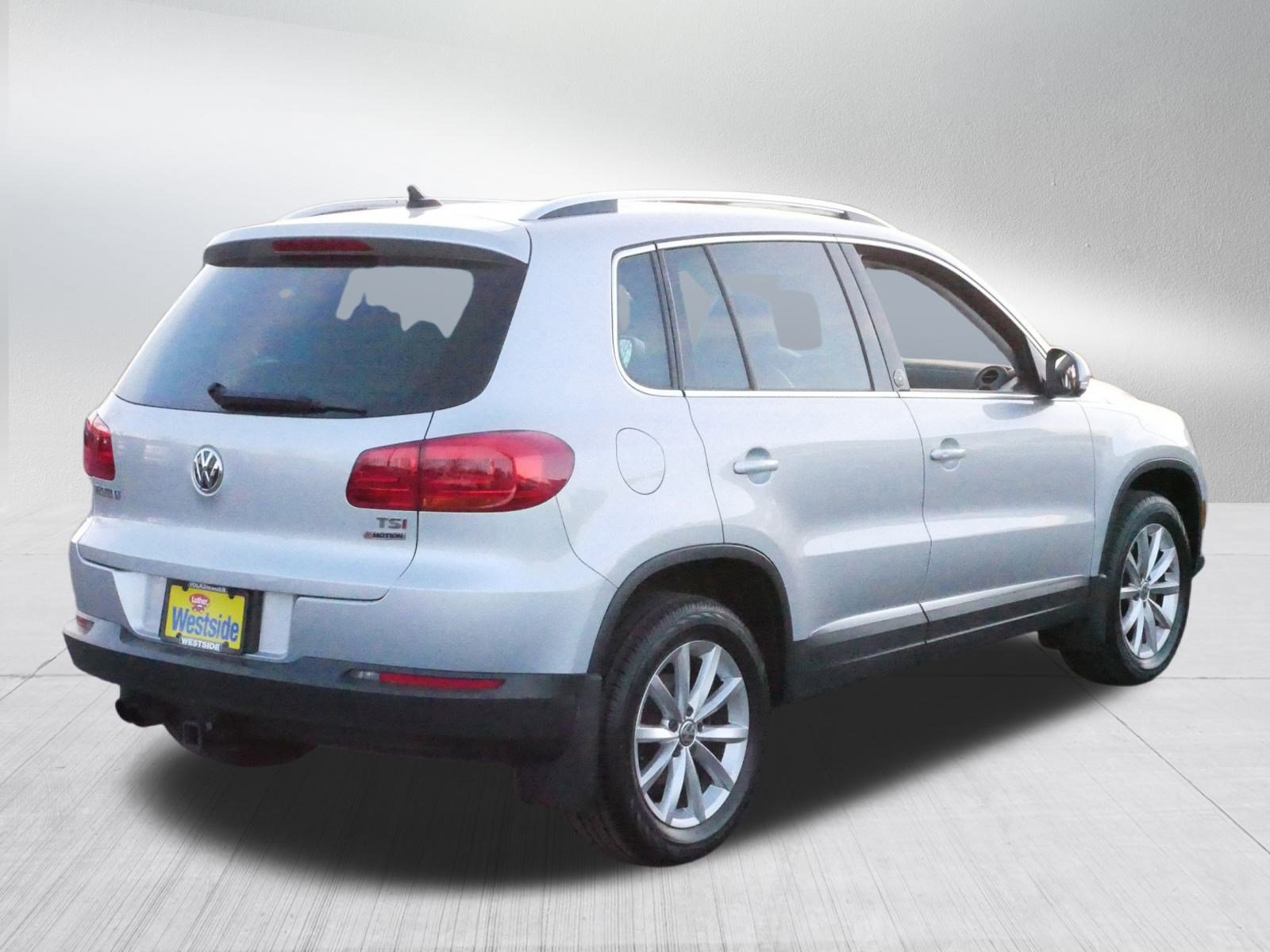 Used 2017 Volkswagen Tiguan Wolfsburg Edition image 7