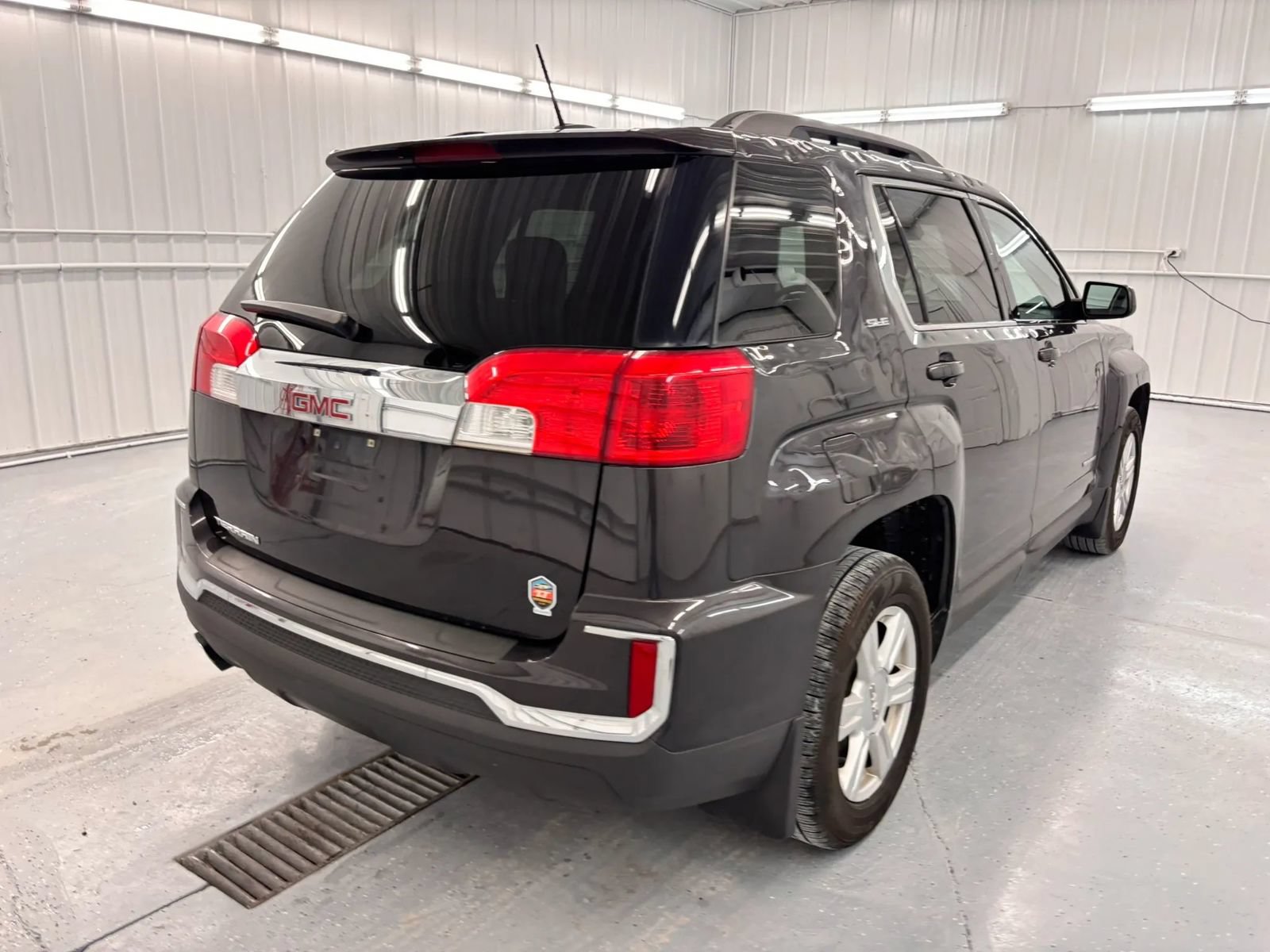 Used 2016 GMC Terrain SLE w/ Driver Alert Package I FWD image 7