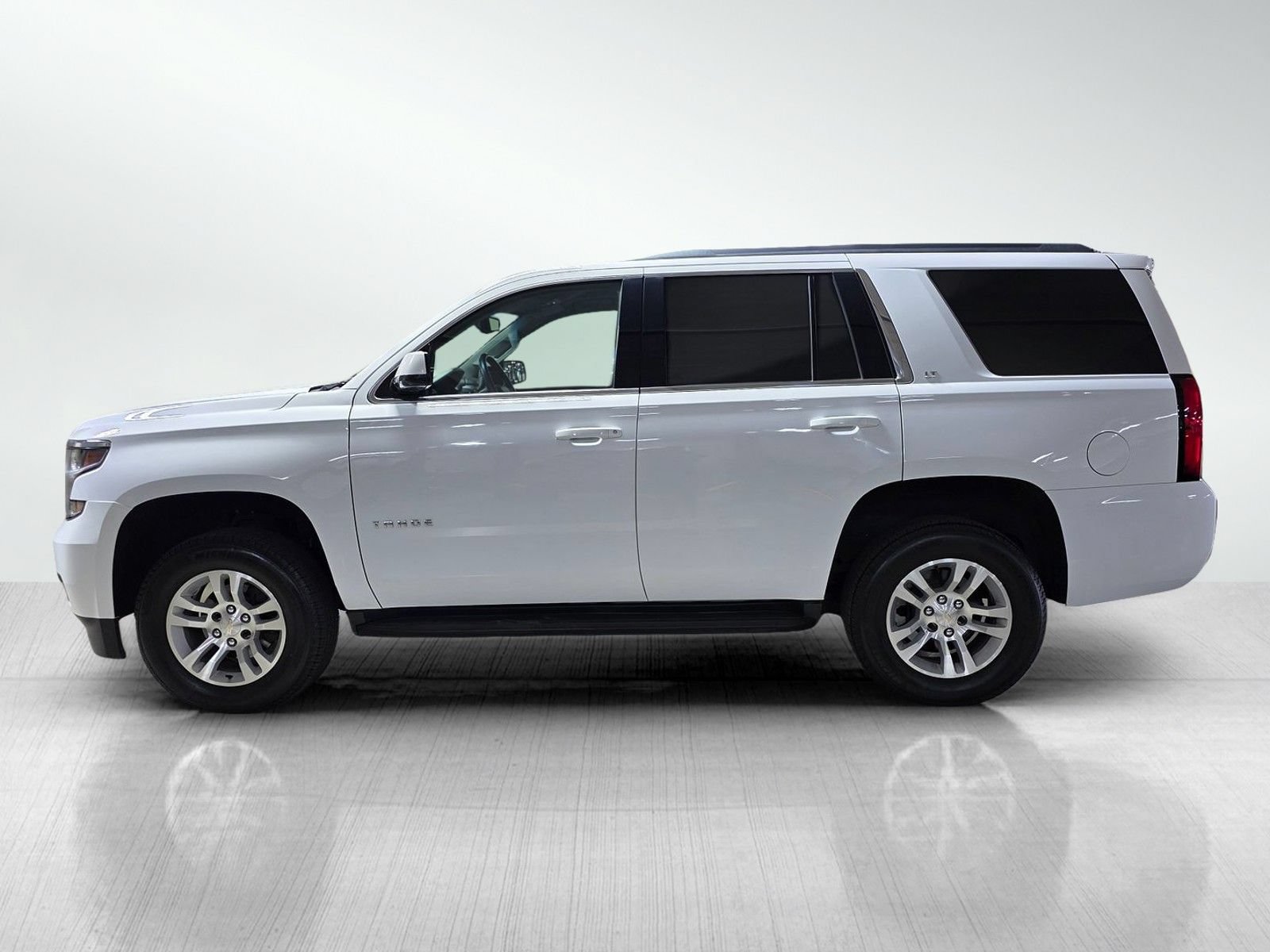 Used 2019 Chevrolet Tahoe LT RWD image 4