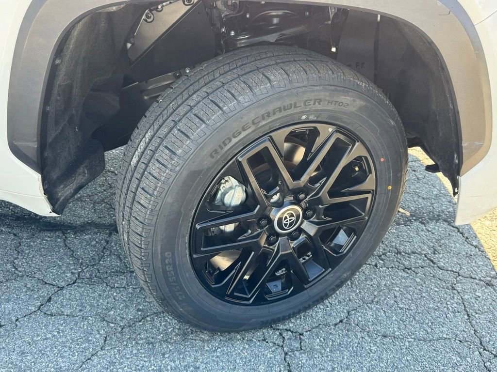 Used 2022 Toyota Tundra SR5 w/ SR5 Convenience Package image 35