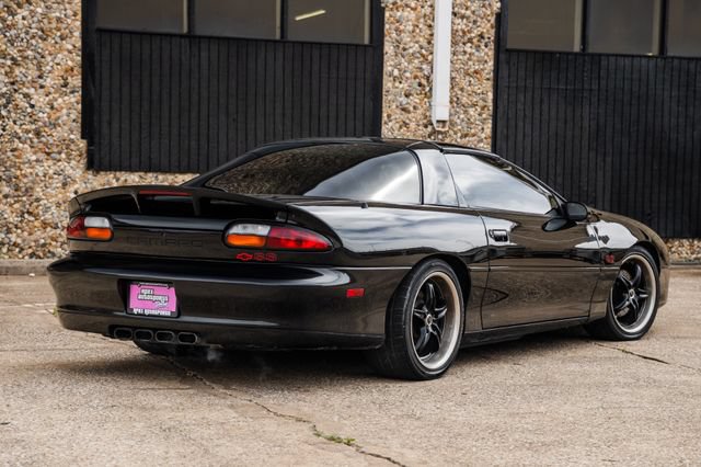 Used 2002 Chevrolet Camaro Z28 w/ SS Performance/Appearance Pkg RWD image 42