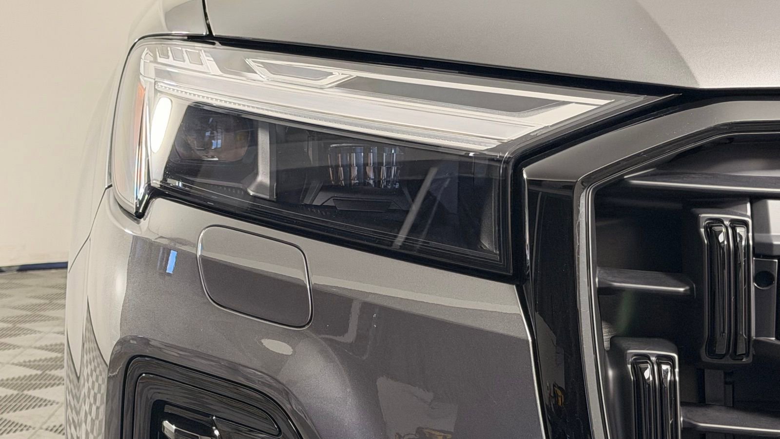 New 2026 Audi Q7 Premium Plus AWD/4WD image 3