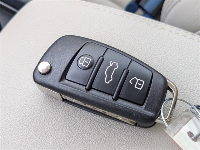 Used 2020 Audi Q3 2.0T Prestige w/ Prestige Package image 34