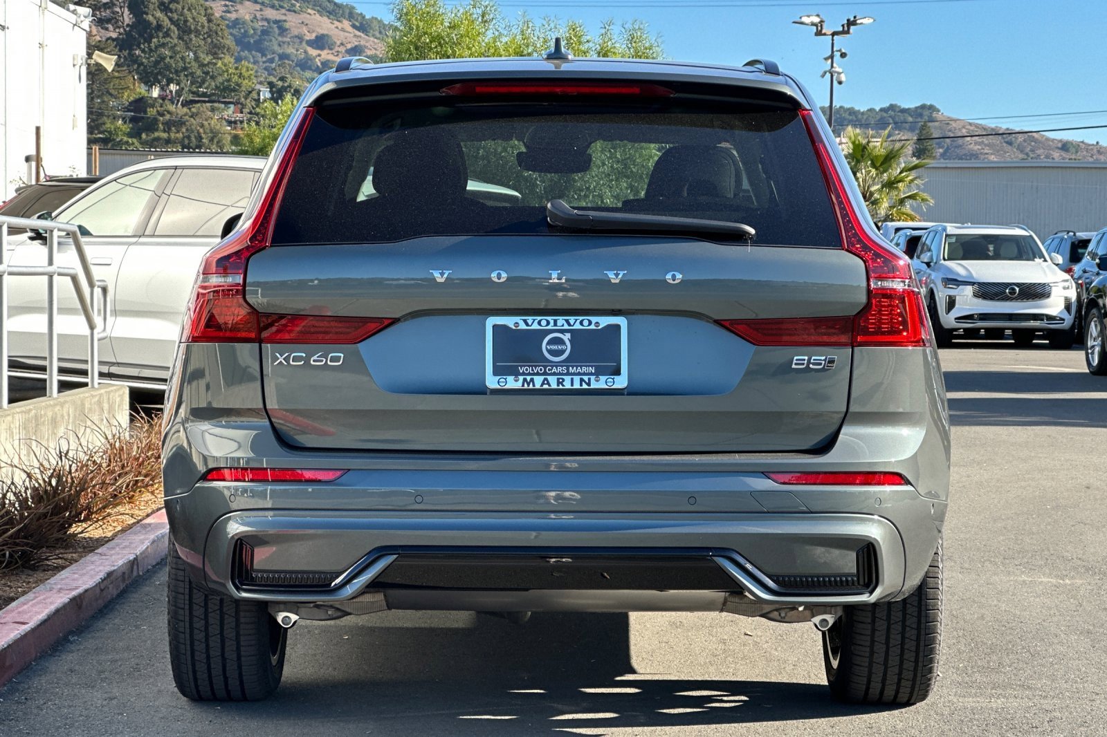 New 2026 Volvo XC60 B5 Plus w/ Climate Package image 7