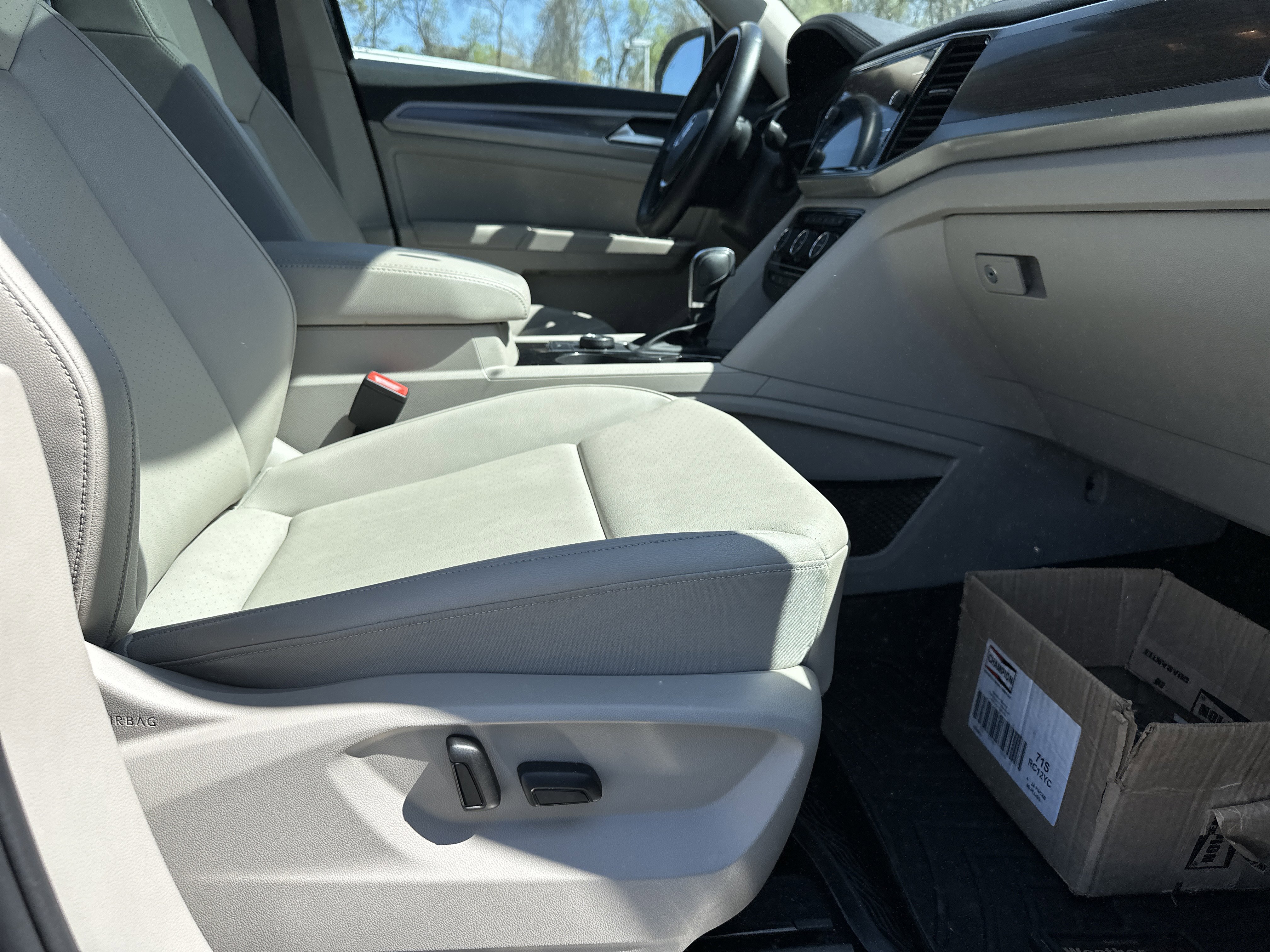Used 2019 Volkswagen Atlas SEL R-Line image 15