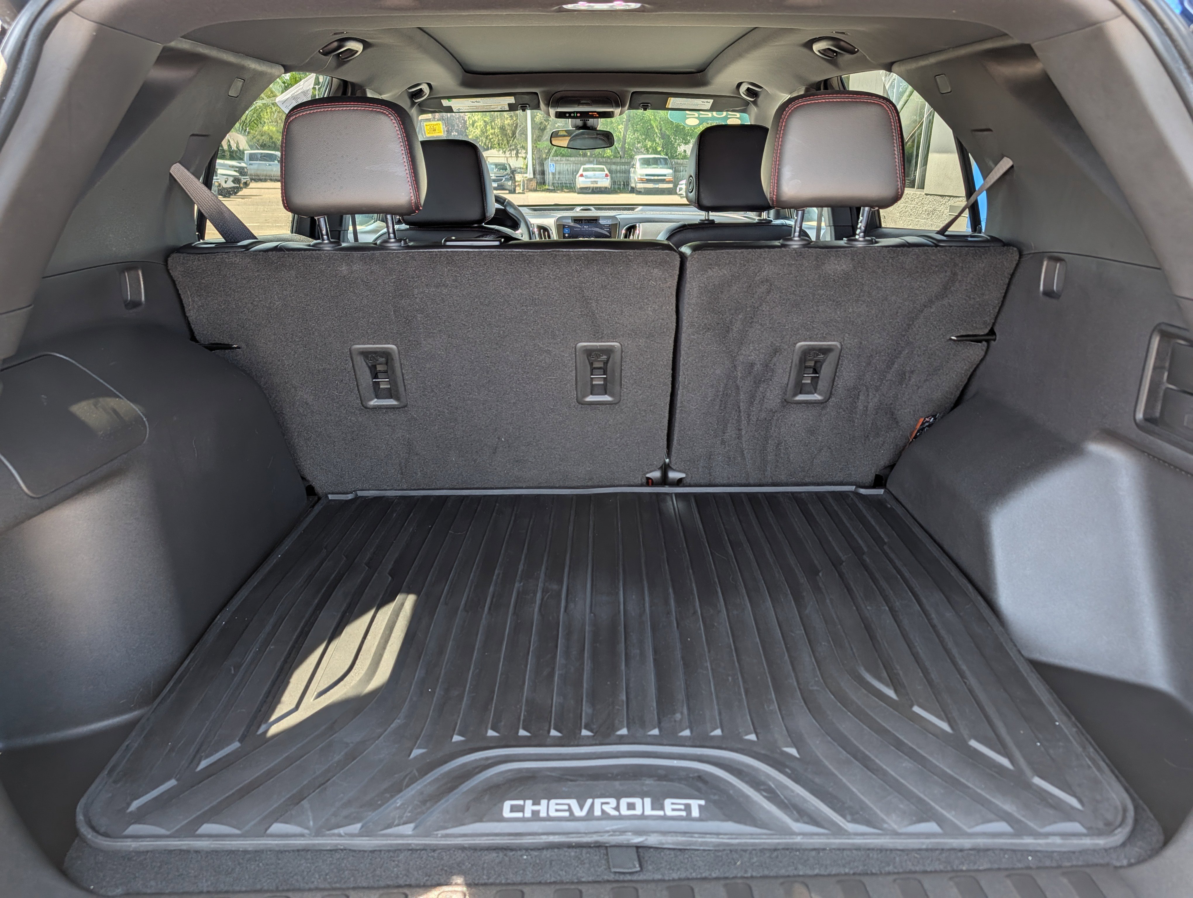 Used 2022 Chevrolet Equinox RS w/ RS Leather Package AWD/4WD image 10