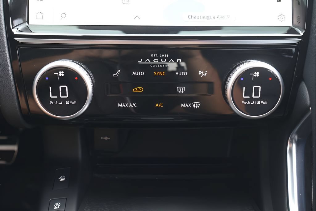 Used 2024 Jaguar E-PACE R-Dynamic SE AWD/4WD image 26