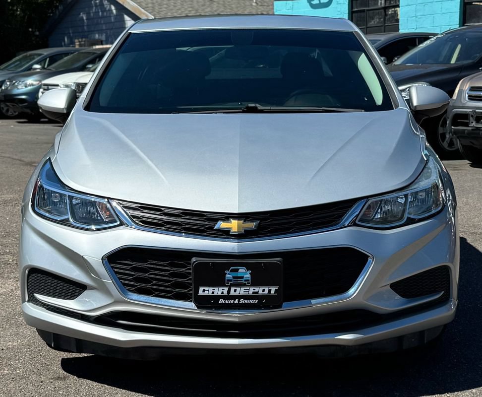 Used 2017 Chevrolet Cruze LS FWD image 7
