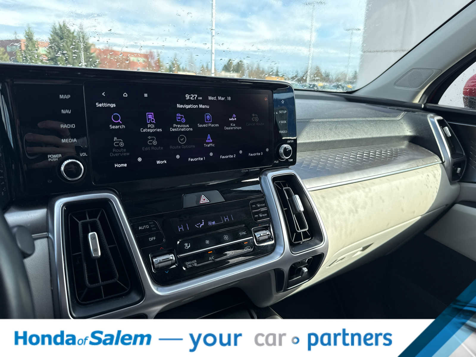 Used 2023 Kia Sorento EX AWD/4WD image 16