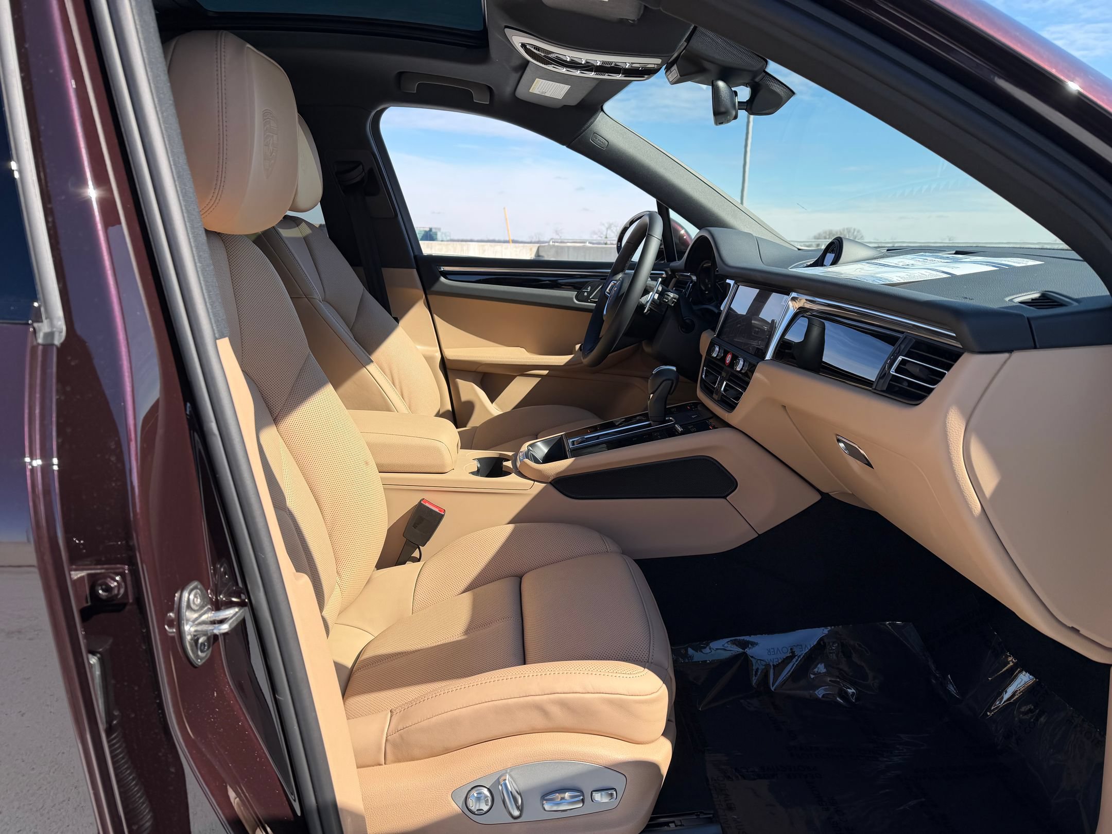 New 2026 Porsche Macan S AWD/4WD image 15