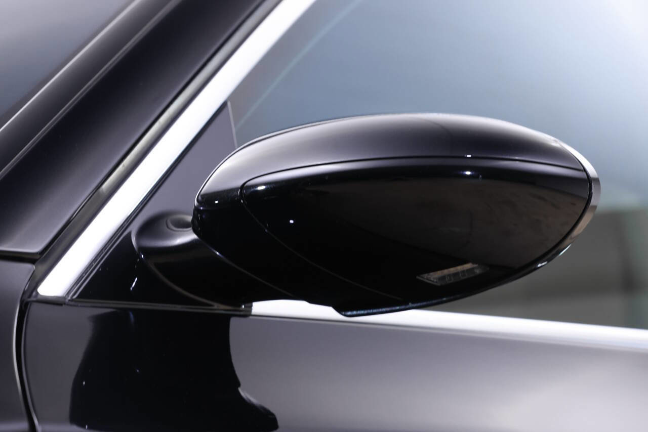 Used 2006 BMW M5 image 47