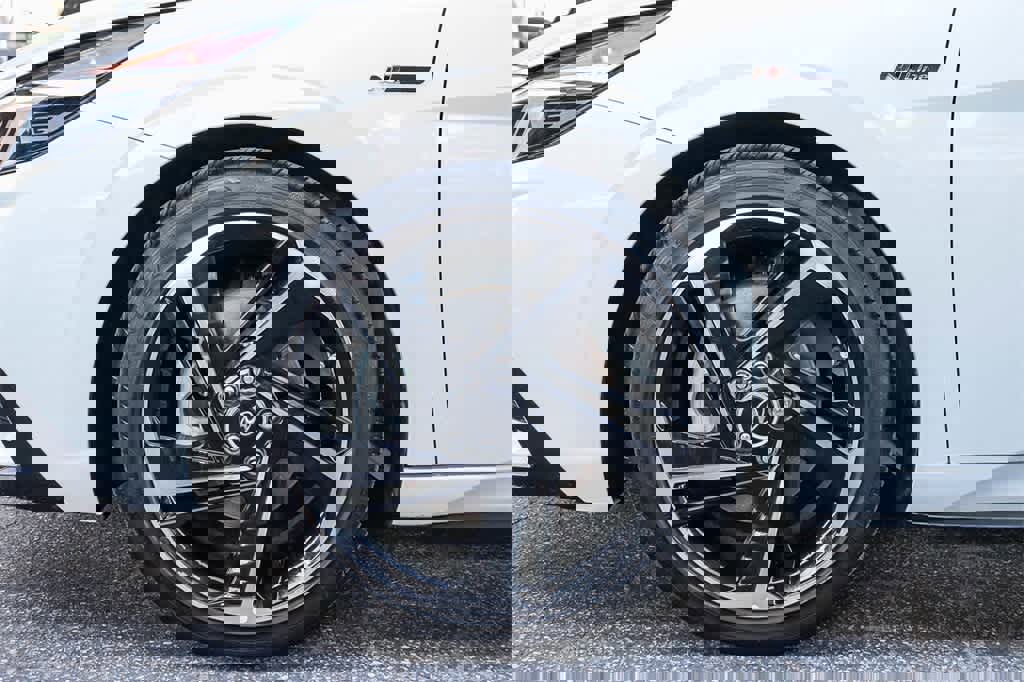 Used 2023 Hyundai Elantra N Line image 11