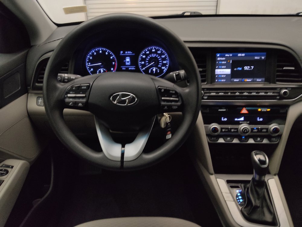 Used 2020 Hyundai Elantra SEL FWD image 22
