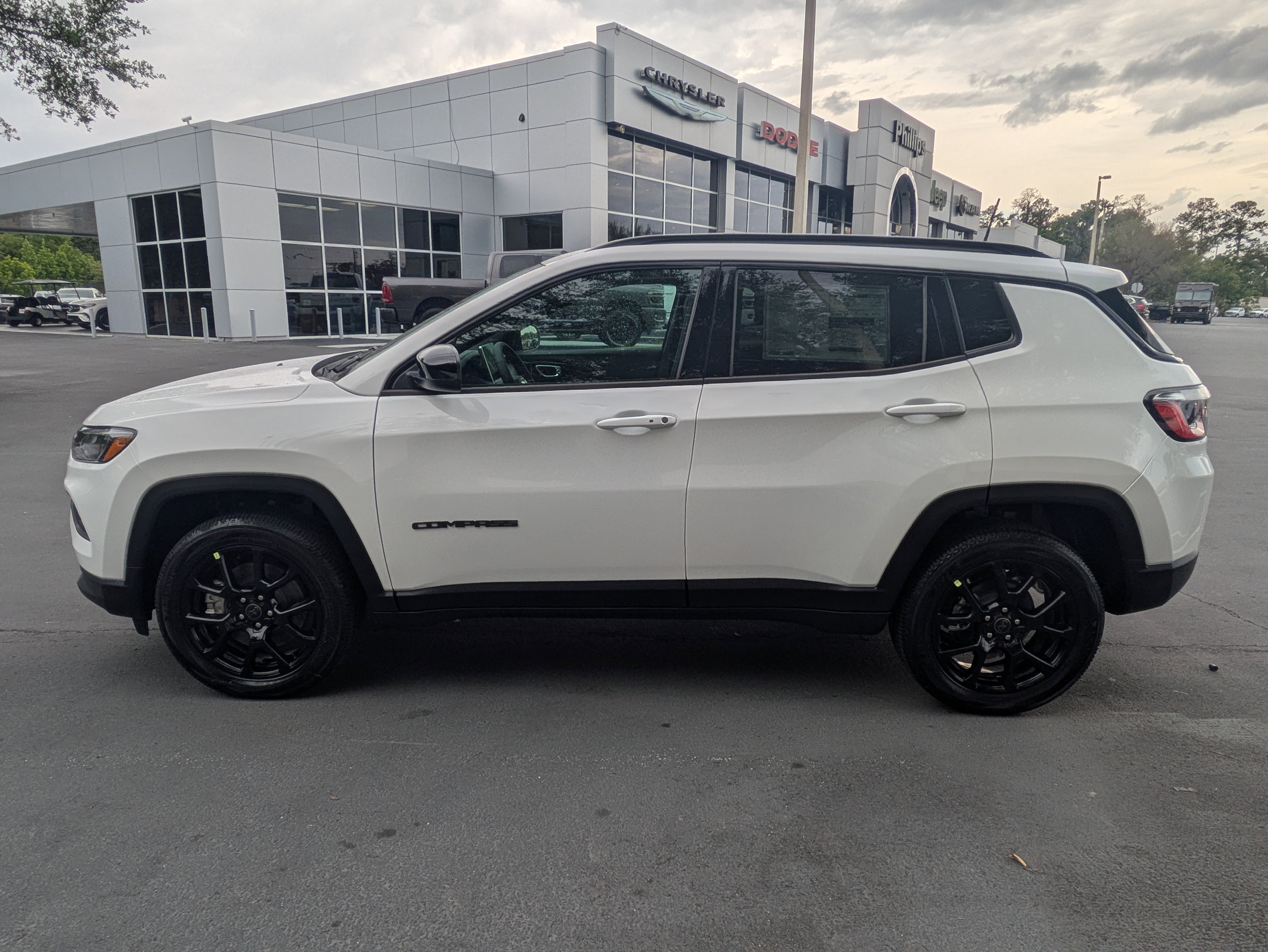 New 2026 Jeep Compass Latitude image 6
