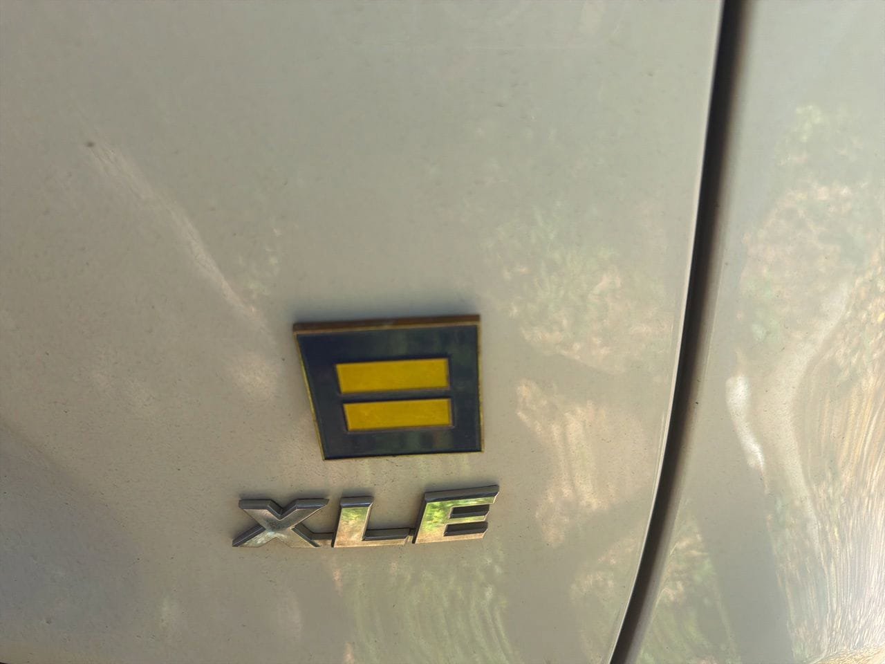 Used 2022 Toyota RAV4 XLE FWD image 5
