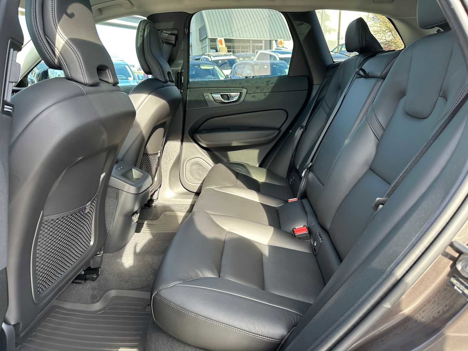 Used 2025 Volvo XC60 B5 Core w/ Protection Package Premier image 15