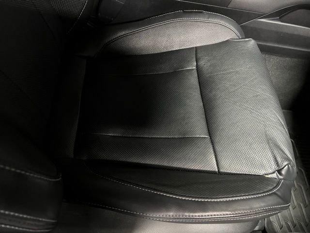 Used 2023 Subaru Outback Touring XT w/ Popular Package #2 image 30