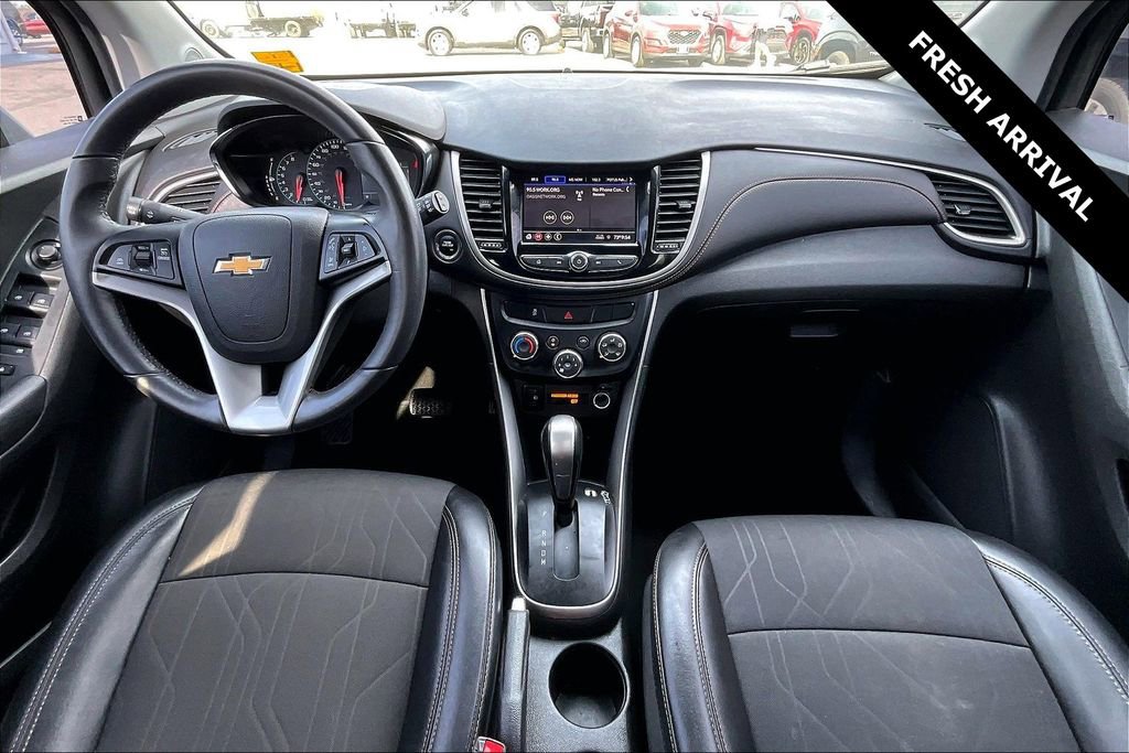 Used 2020 Chevrolet Trax LT w/ LT Convenience Package image 7