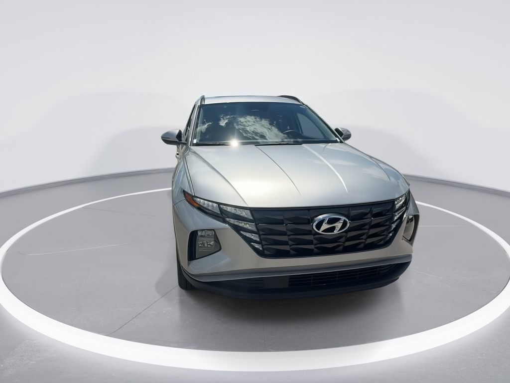 Used 2023 Hyundai Tucson SEL w/ Convenience Package AWD/4WD image 3