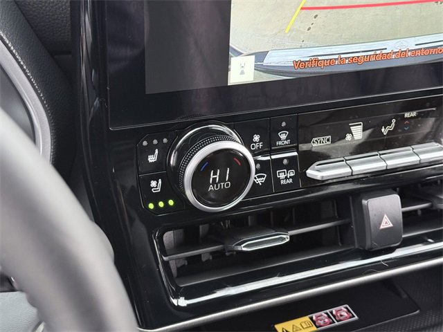 Certified 2025 Toyota Highlander Limited image 31