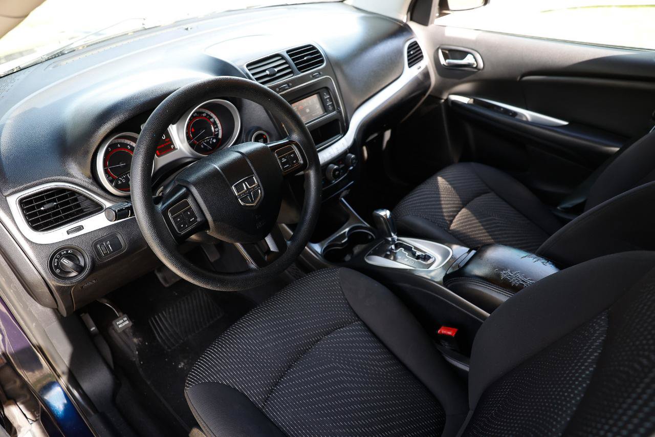 Used 2017 Dodge Journey SE FWD image 4