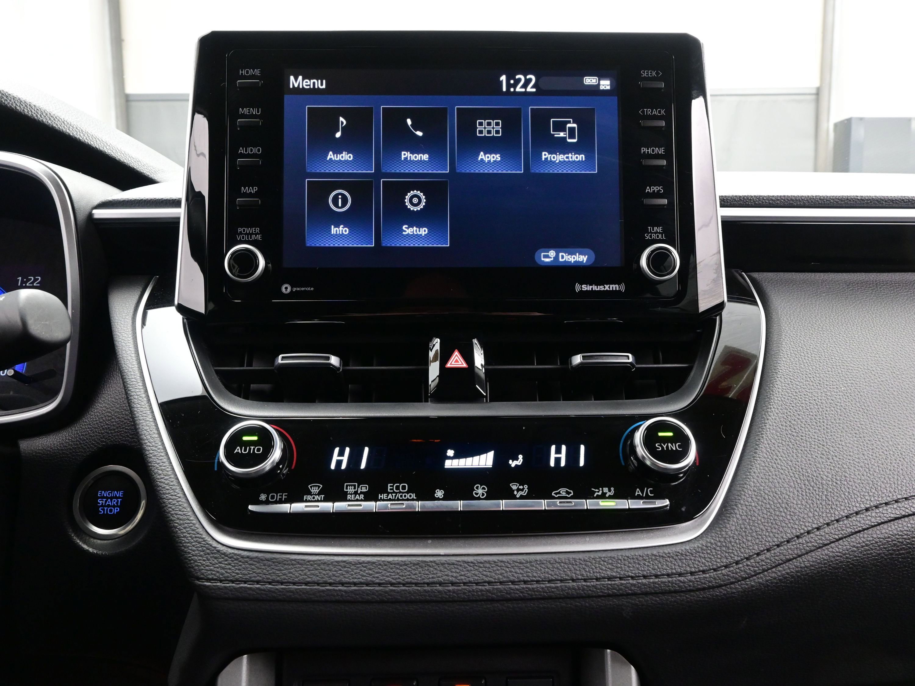 Used 2022 Toyota Corolla Cross XLE image 19