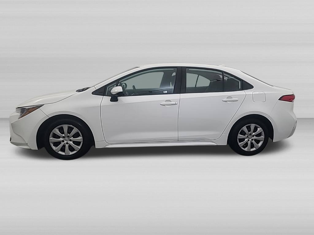 Used 2025 Toyota Corolla LE FWD image 8