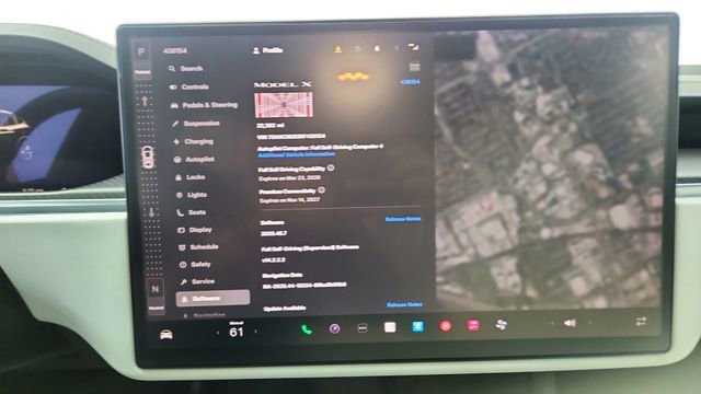 Used 2024 Tesla Model X Plaid image 44