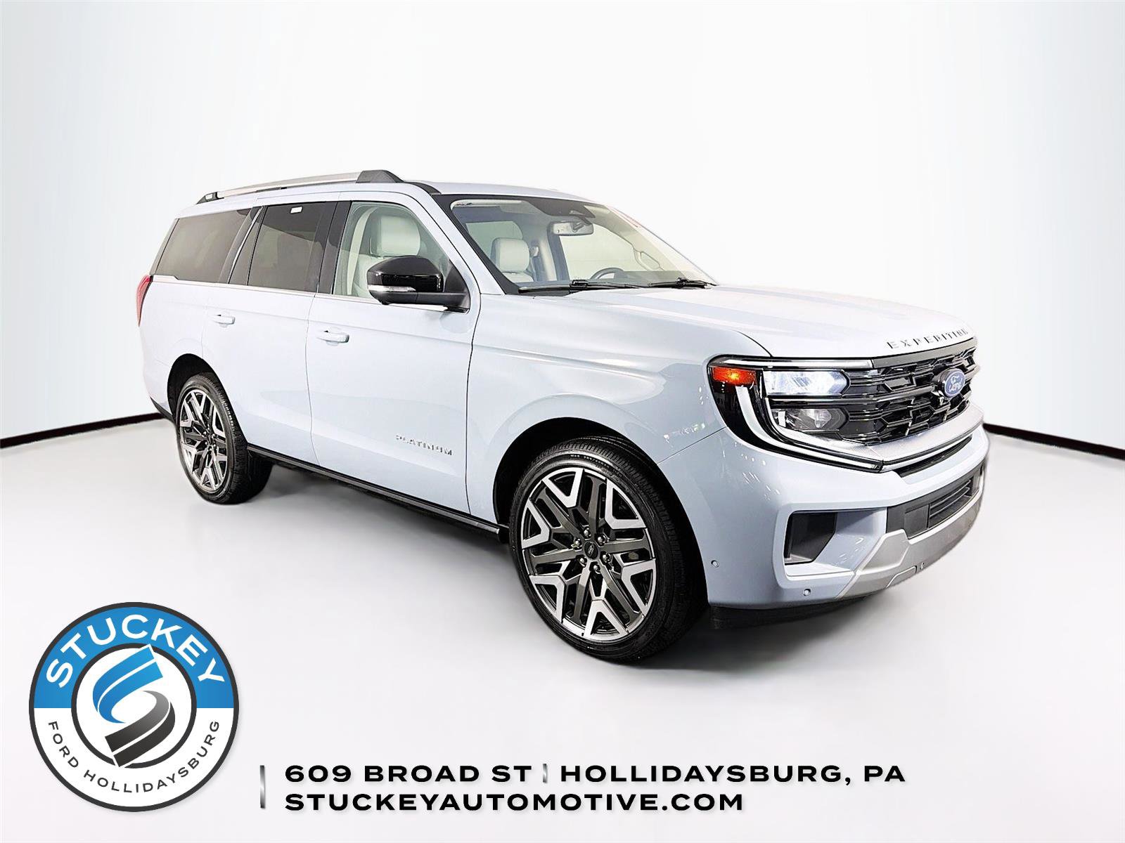 Used 2025 Ford Expedition Platinum w/ Platinum Ultimate Package AWD/4WD video 1