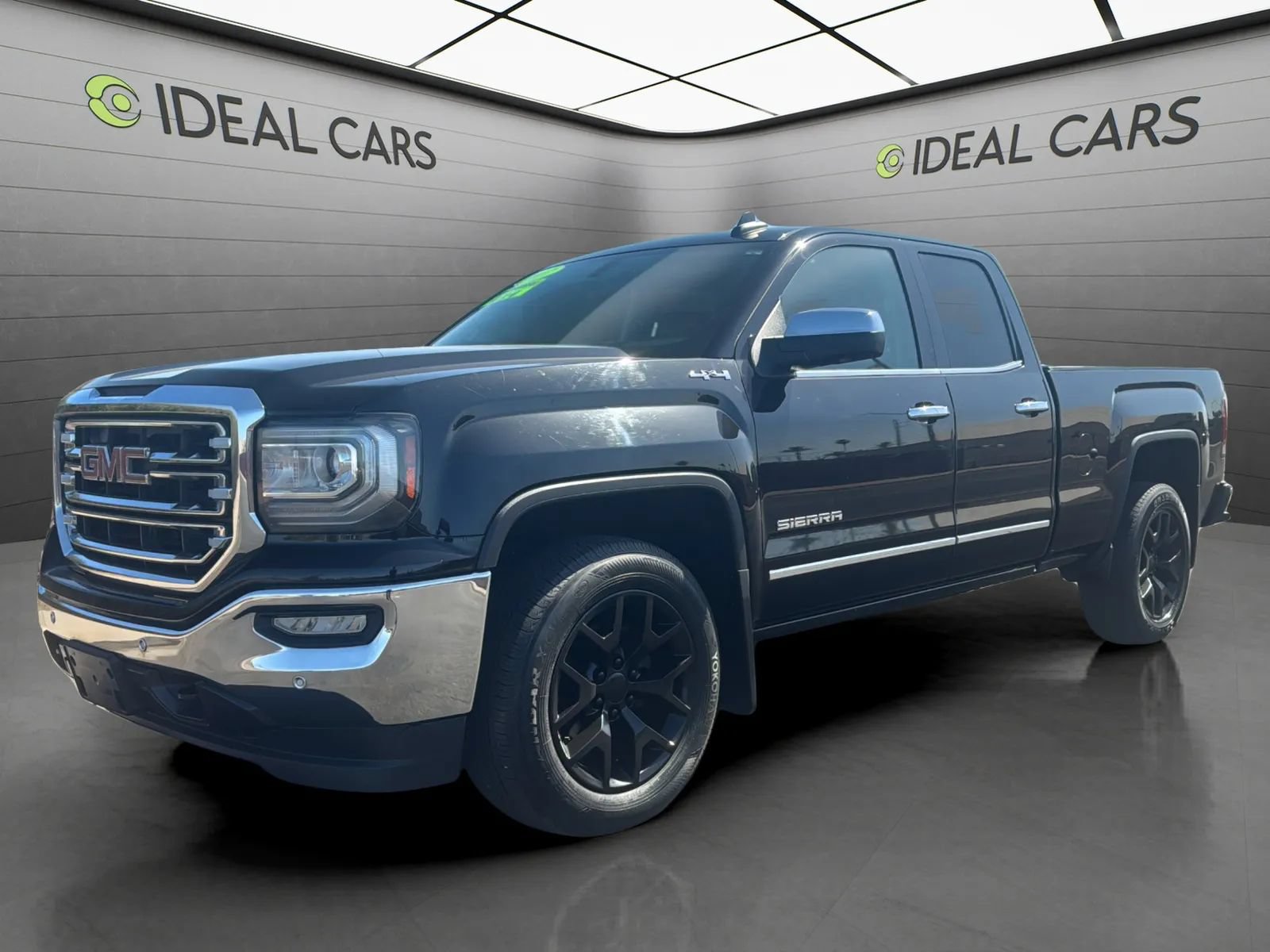 Used 2017 GMC Sierra 1500 SLT w/ SLT Premium Package AWD/4WD image 1