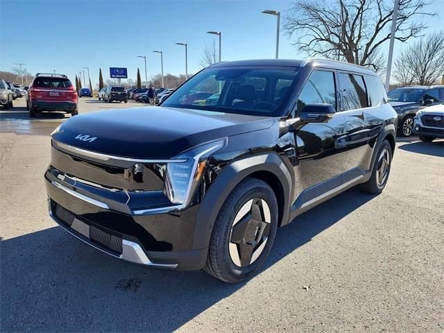 New 2026 Kia EV9 Wind image 8
