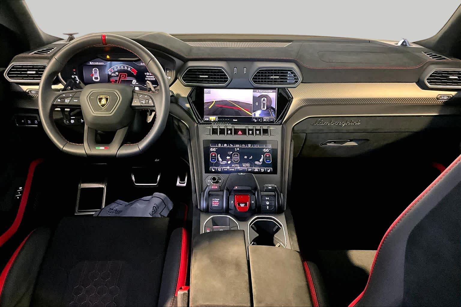 Used 2024 Lamborghini Urus Performante AWD/4WD image 15