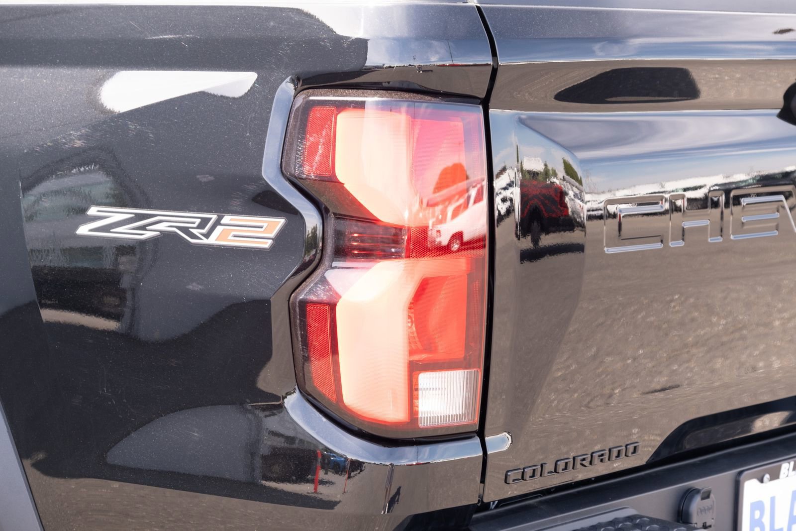 Used 2026 Chevrolet Colorado ZR2 w/ Technology Package AWD/4WD image 26