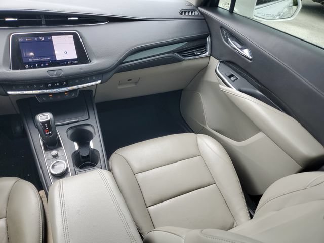 Used 2019 Cadillac XT4 Premium Luxury w/ Cold Weather Package AWD/4WD image 16