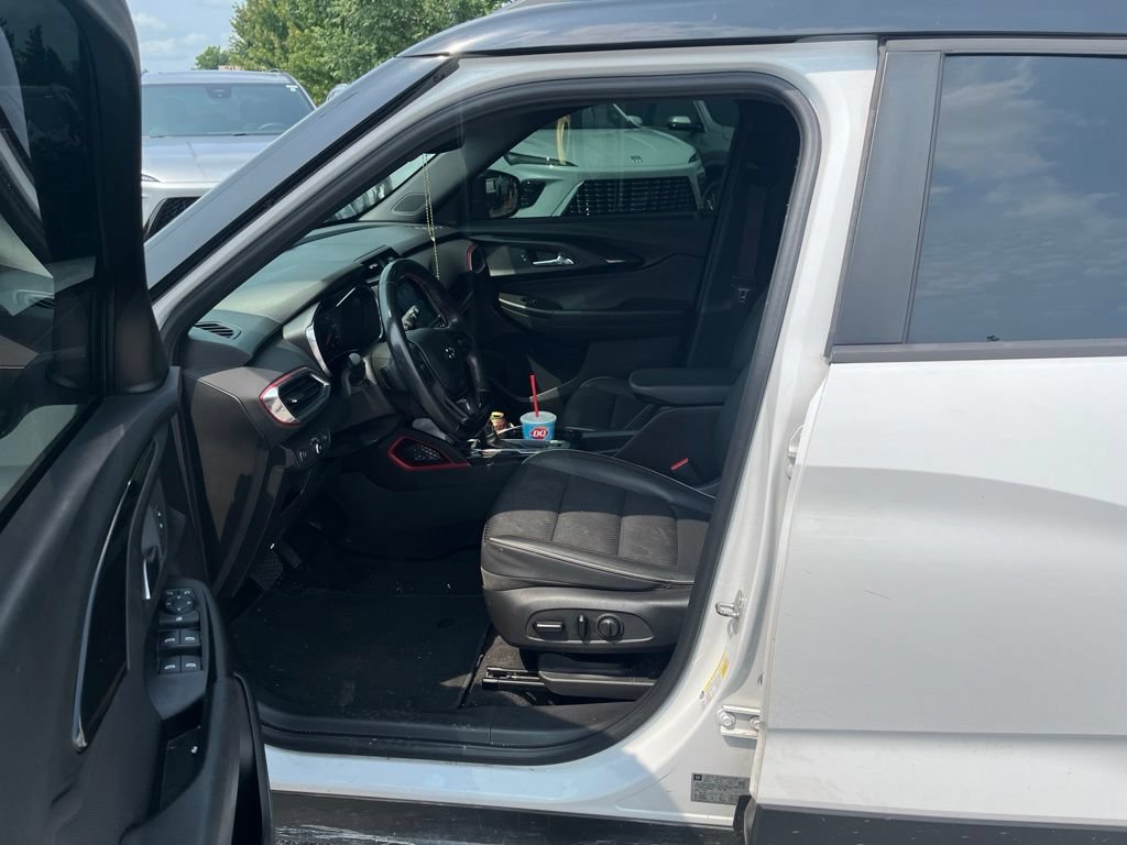 Used 2021 Chevrolet TrailBlazer RS w/ Convenience Package FWD image 6