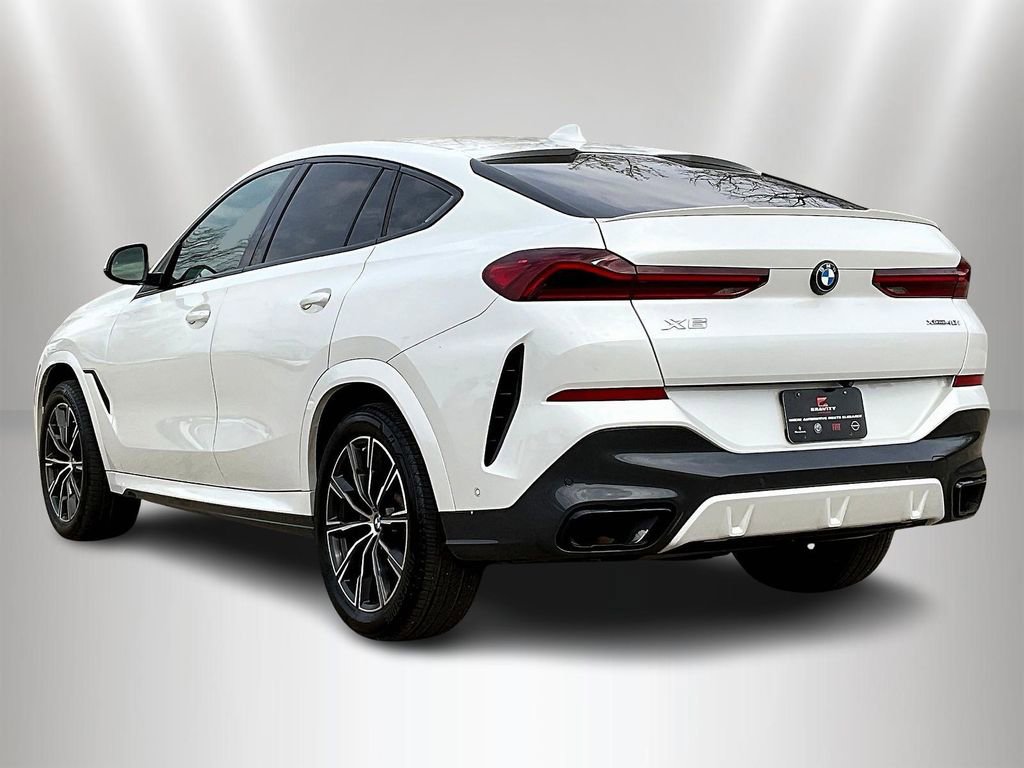 Used 2022 BMW X6 xDrive40i w/ M Sport Package AWD/4WD image 4