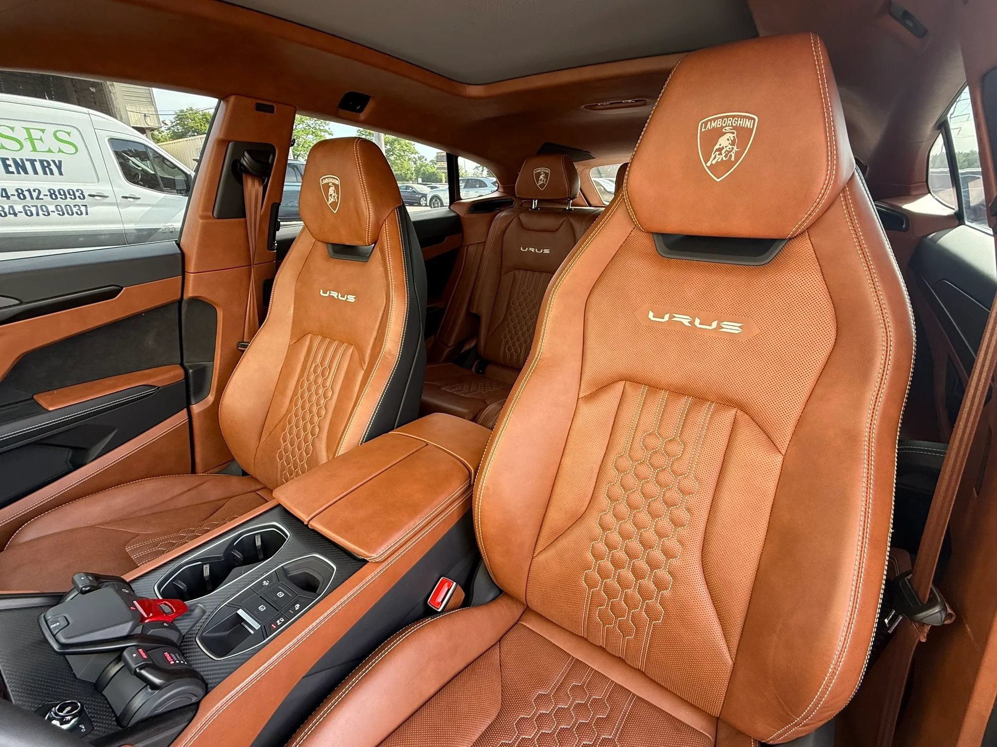 Used 2023 Lamborghini Urus S AWD/4WD image 36