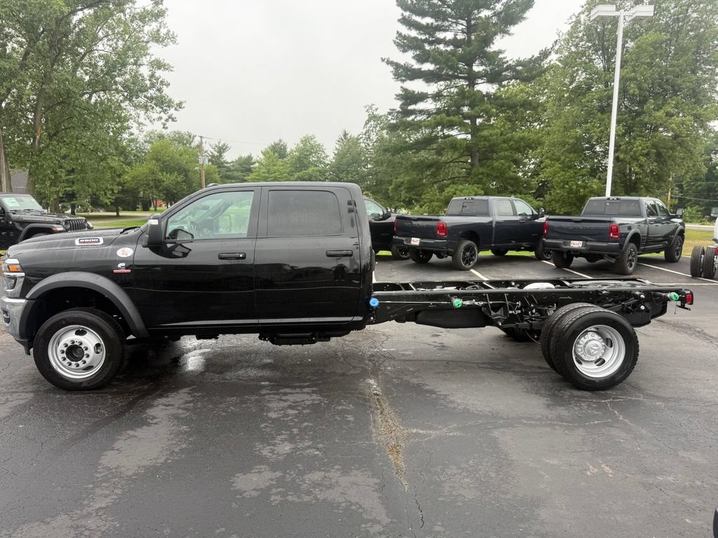 New 2026 RAM 5500 Tradesman w/ Chrome Appearance Group AWD/4WD image 7